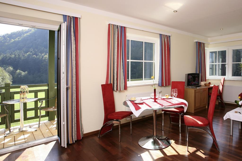 Hotel Buerglstein Saint Wolfgang Екстериор снимка